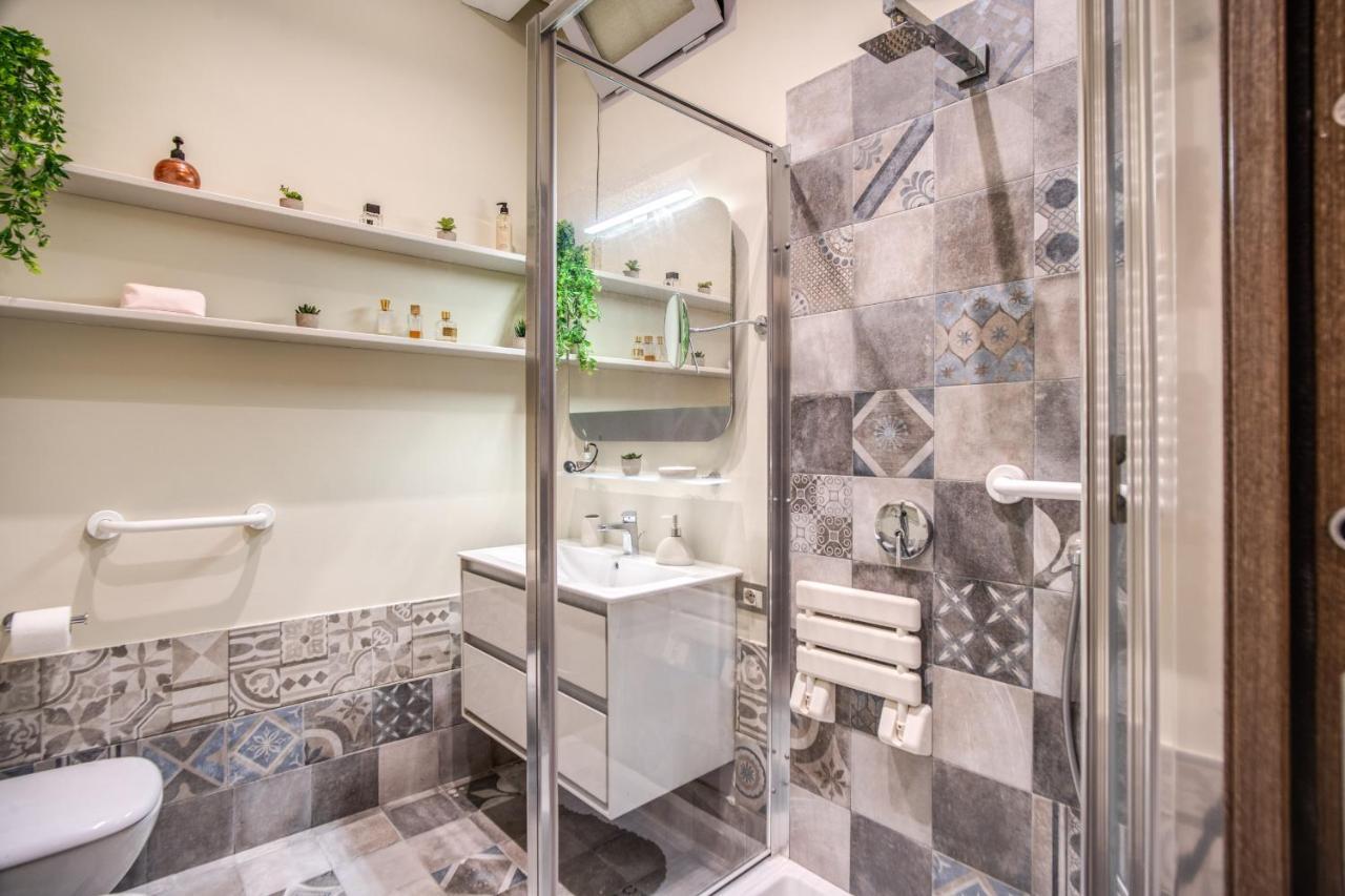 Chiaia Loft * Naples